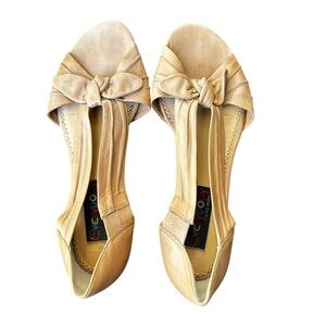 Everybody by B.Z. Moda Beige Leather Bow Tie Sandals 38.5 / US 8
